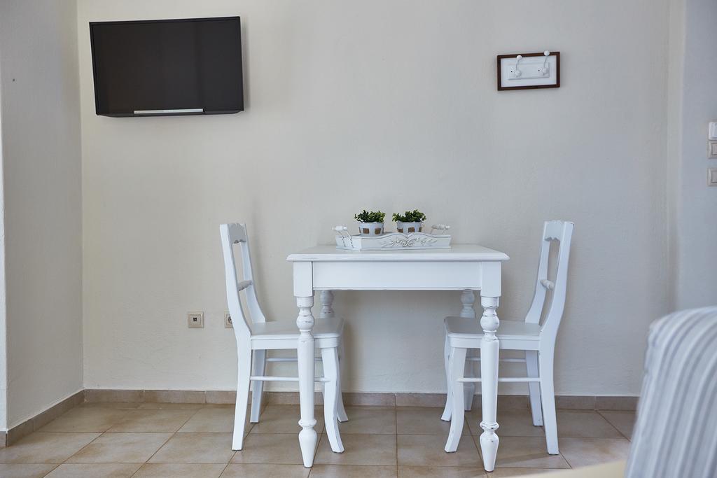 Aelia Apartment Agios Petros Room photo