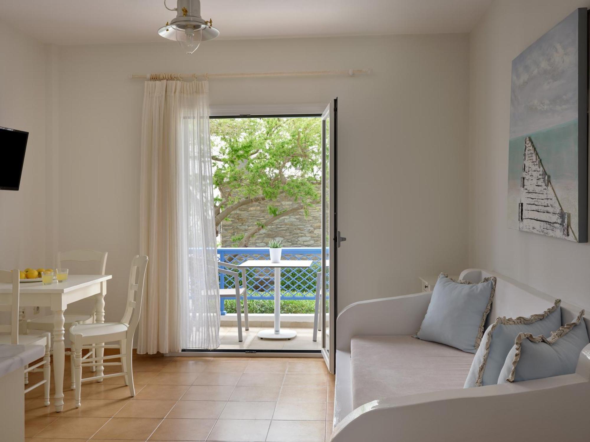 Aelia Apartment Agios Petros Exterior photo