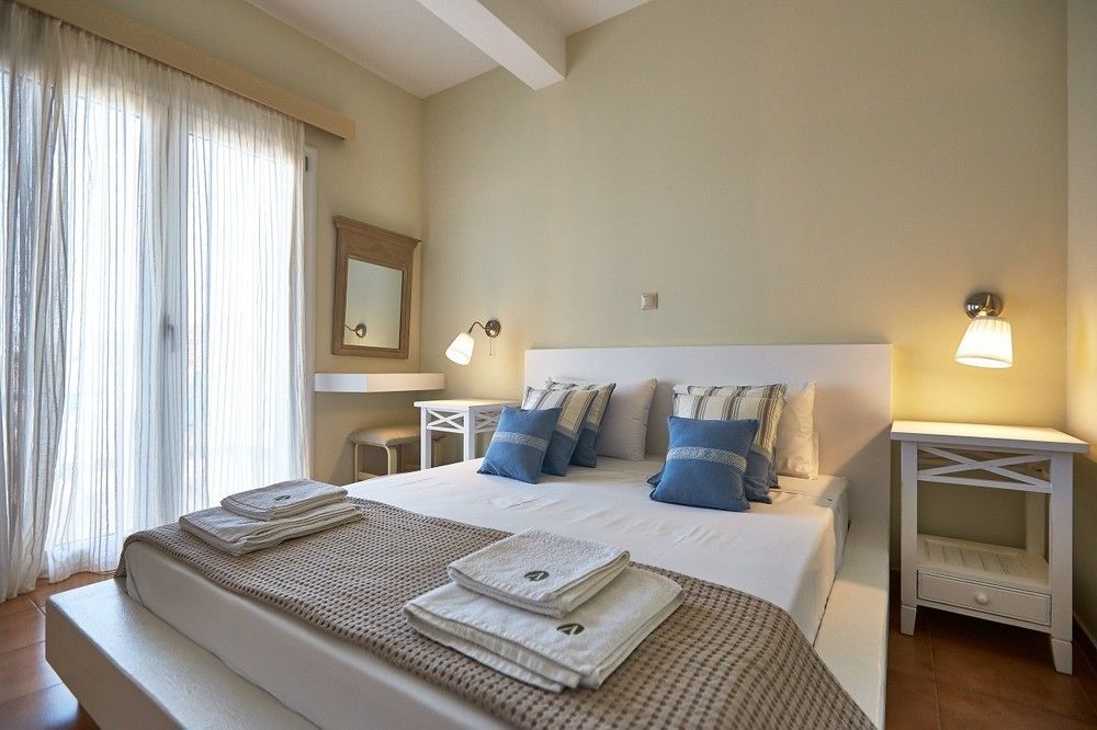 Aelia Apartment Agios Petros Exterior photo